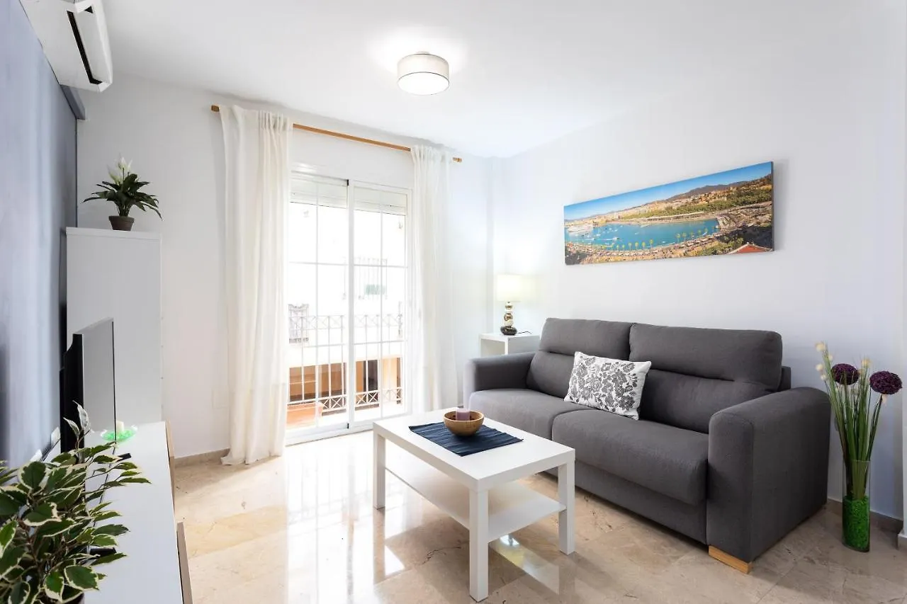 Apartment Holidays2Malaga Capuchinos French Balconies, Private Parking, Wifi & Air Con