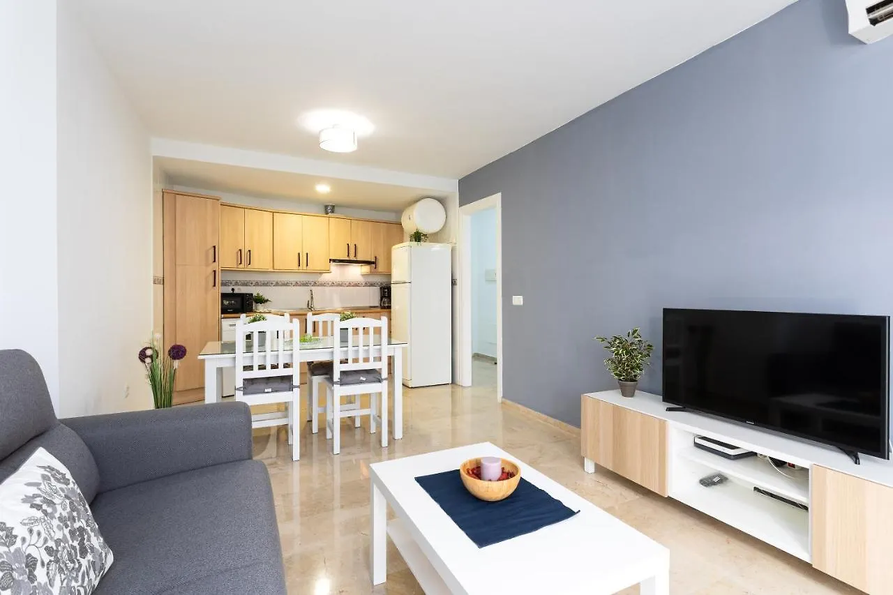 Holidays2Malaga Capuchinos French Balconies, Private Parking, Wifi & Air Con 0*, Malaga Spain
