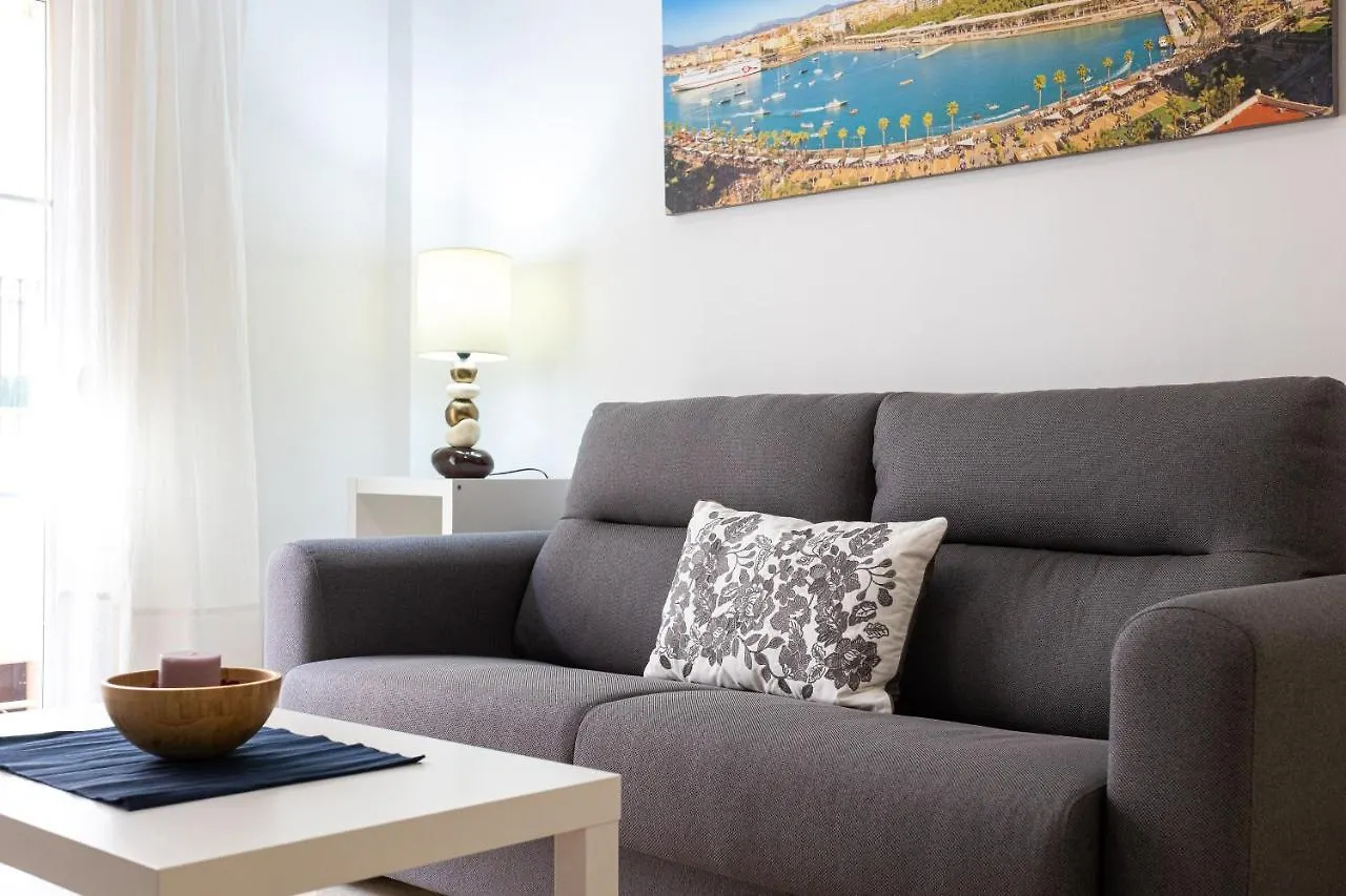 Holidays2Malaga Capuchinos French Balconies, Private Parking, Wifi & Air Con Spain